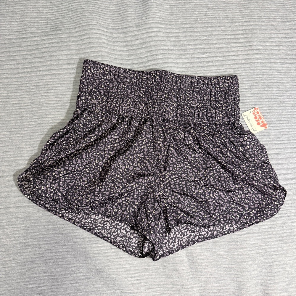Free People Movement Leopard Print The Way Home Shorts NWT Size Large - Picture 4 of 9